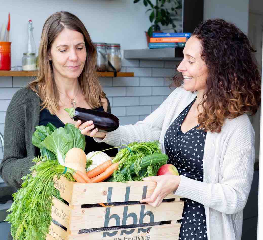 Vitamine A en B hebben mensen met reuma vaak te kort. Bij actieve reumatoïde artritis (RA) is de behoefte aan vitamine A, B en D verhoogd. Ontstekingsremmende voeding reuma