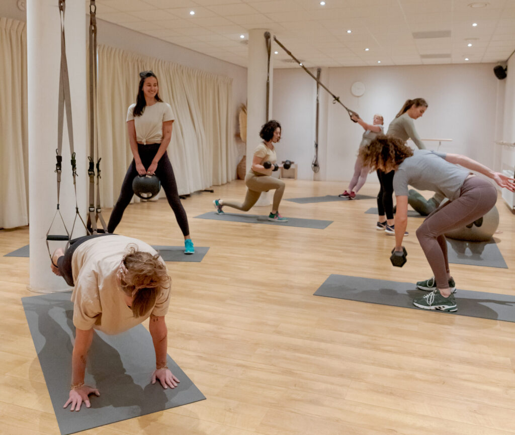 onze workouts zaal circuit trx